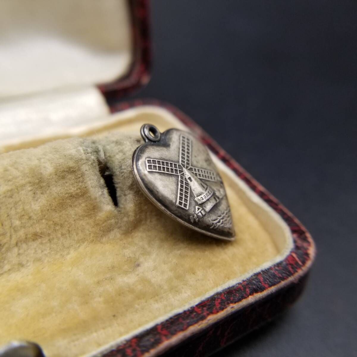 ヴィンテージ パフィーハートジュエリー オランダ風車 925 シルバー チャーム ペンダントヘッド 銀 レトロ Sweetheart Y 23-X