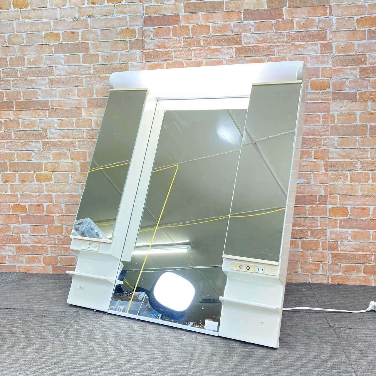 品 TOTO くもり止めヒーター付 3面鏡 洗面化粧台用ミラーキャビネット 化粧鏡 幅90 cm 手洗台 洗面台 32 K