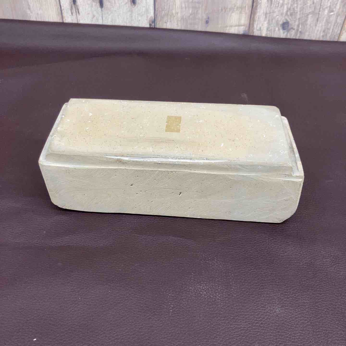 天然砥石 産地沼田 重量約2 2 Kg 長さ約210ｘ幅約80ｘ高さ約70 番手細かめ 京都正本山