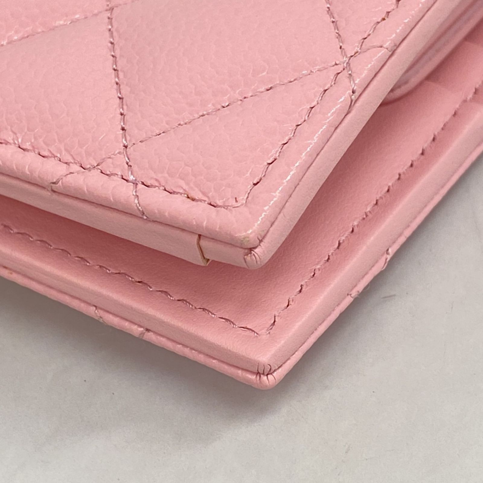  シャネル Chanel 財布 マトラッセ キャビアスキン ピンク レディース 二つ折り財布 折り財布
