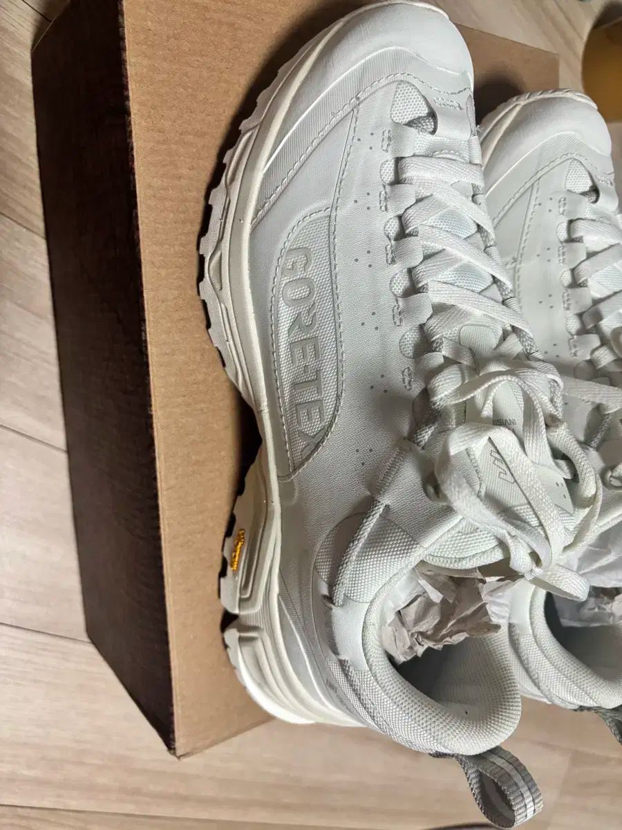 KOLON SPORT レディース スニーカー 250