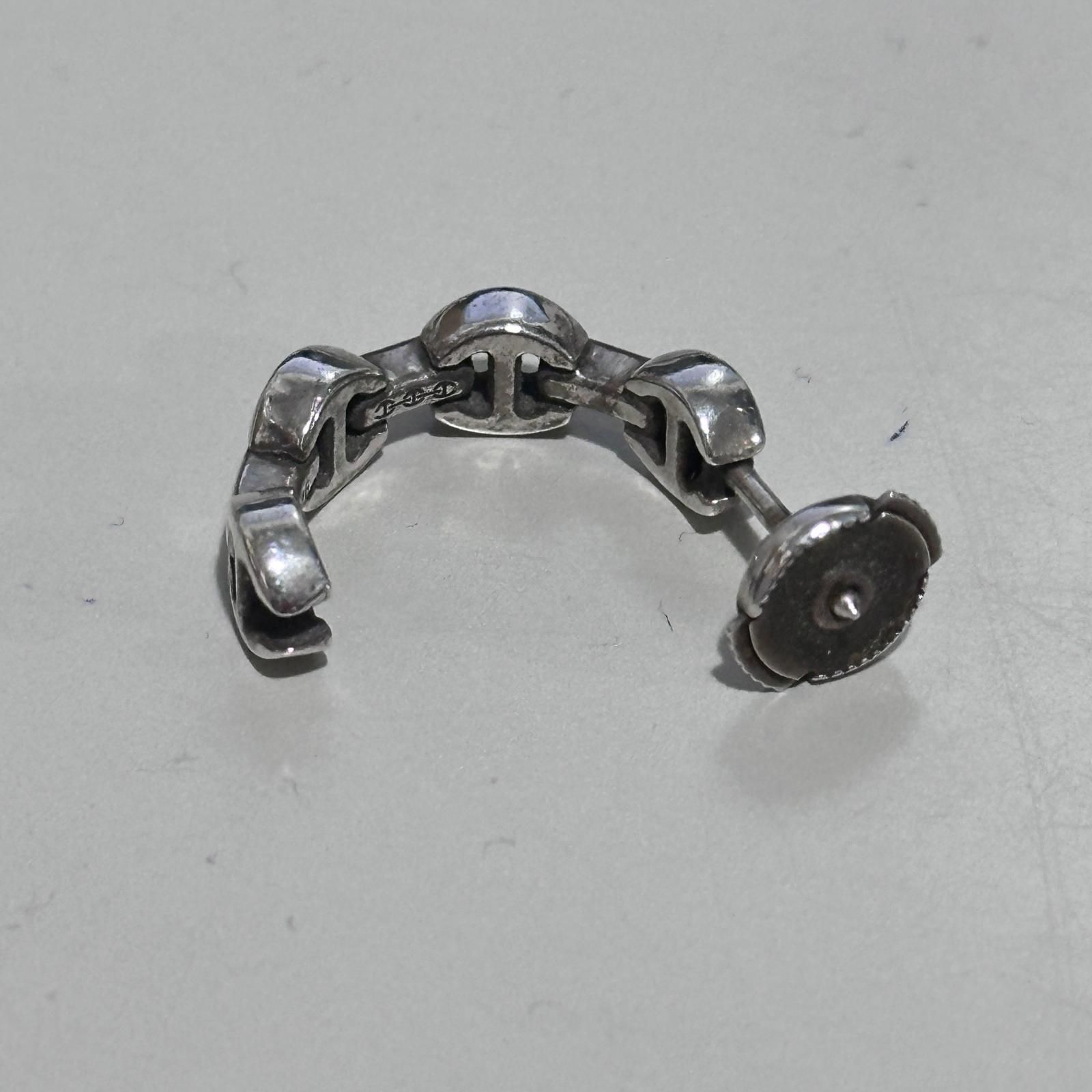 マイクロクレセントピアス 半円形ピアス