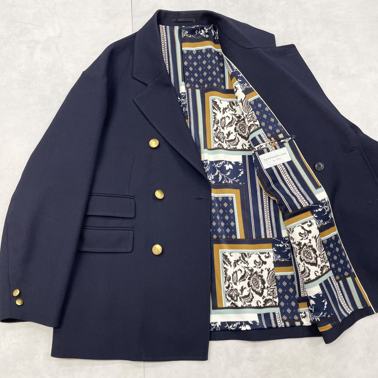 TOMORROWLAND トゥモローランド ジャケット テーラード 裏地総柄 金