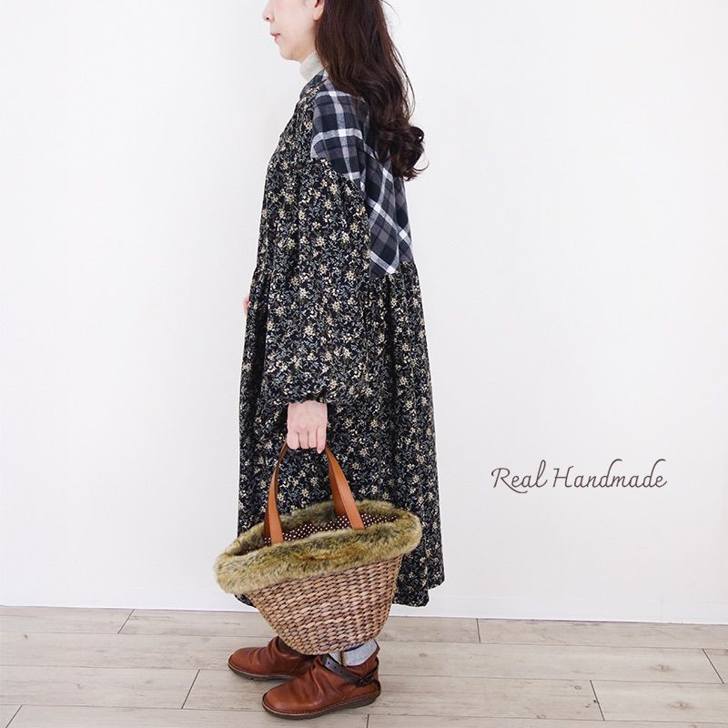 ブラック小花コーデュロイと起毛タータン