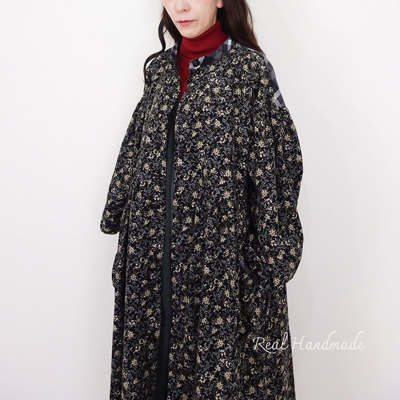 ブラック小花コーデュロイと起毛タータン