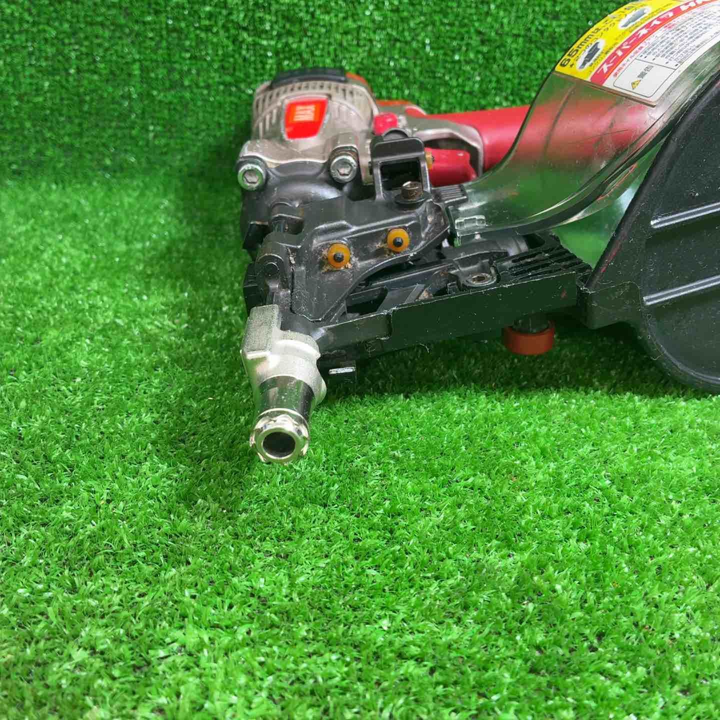 高圧エア釘打ち機