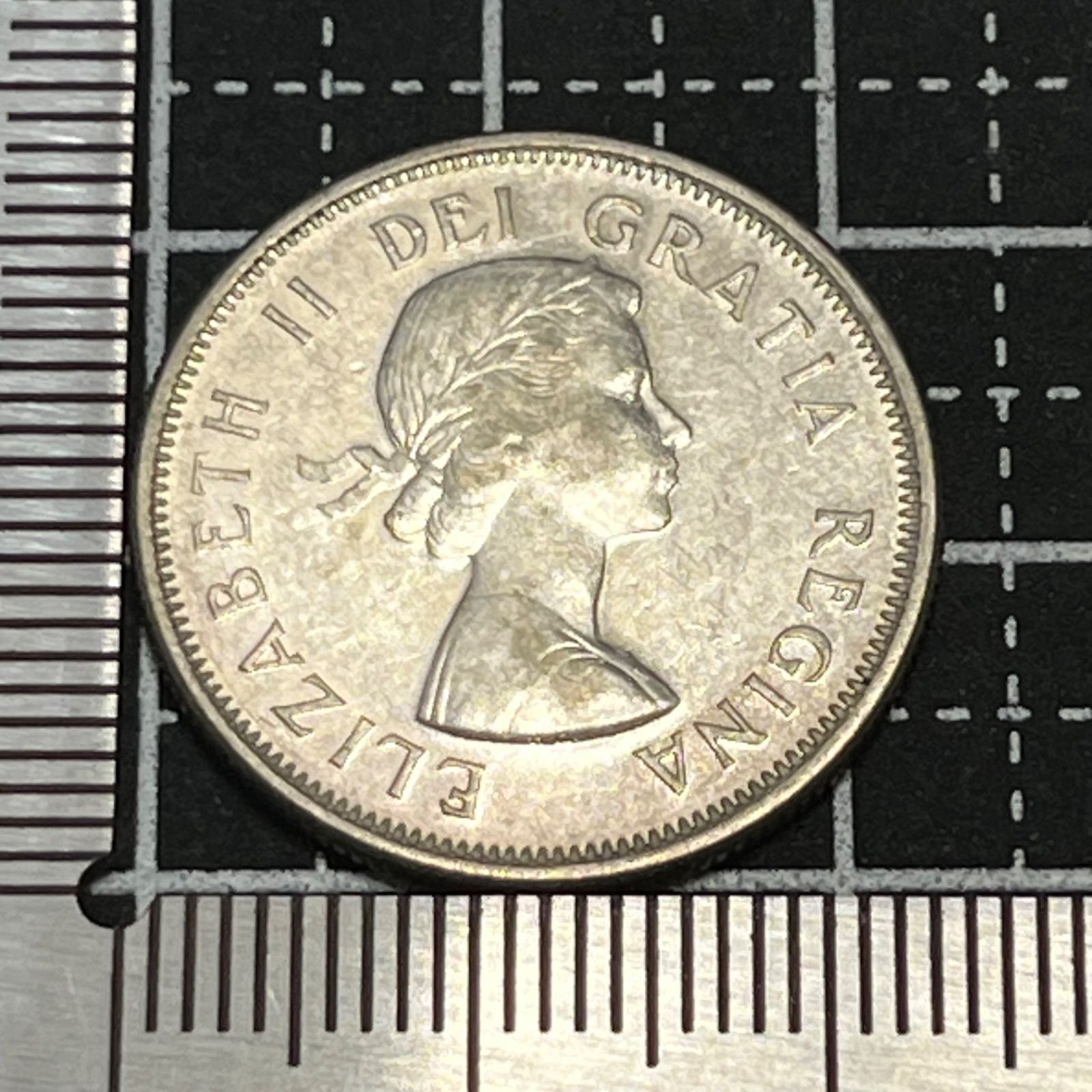 銀貨】1955年 カナダ 25セント銀貨／カリブー・エリザベス女王若年肖像