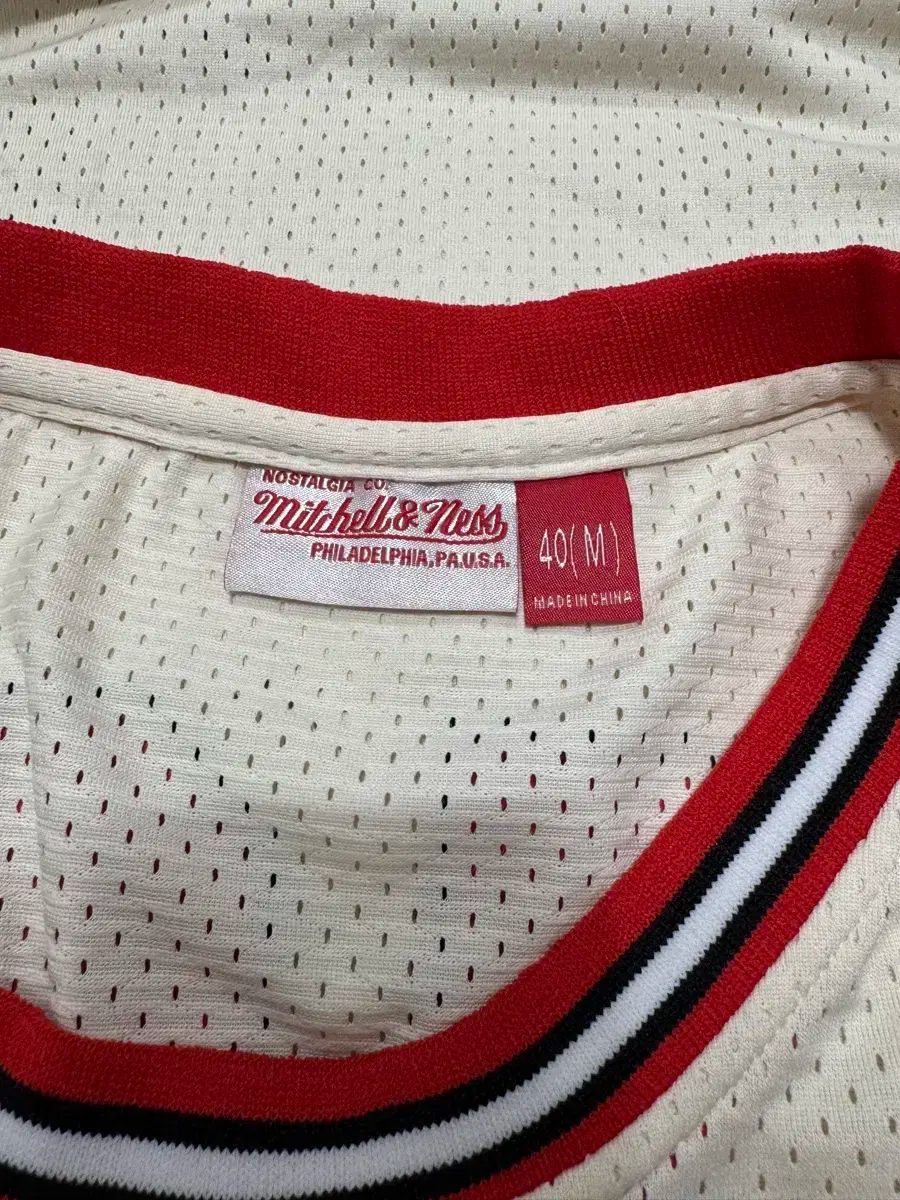 ミッチェルアンドネス マイケルジョーダン 1997-98 ジャージ 40 m