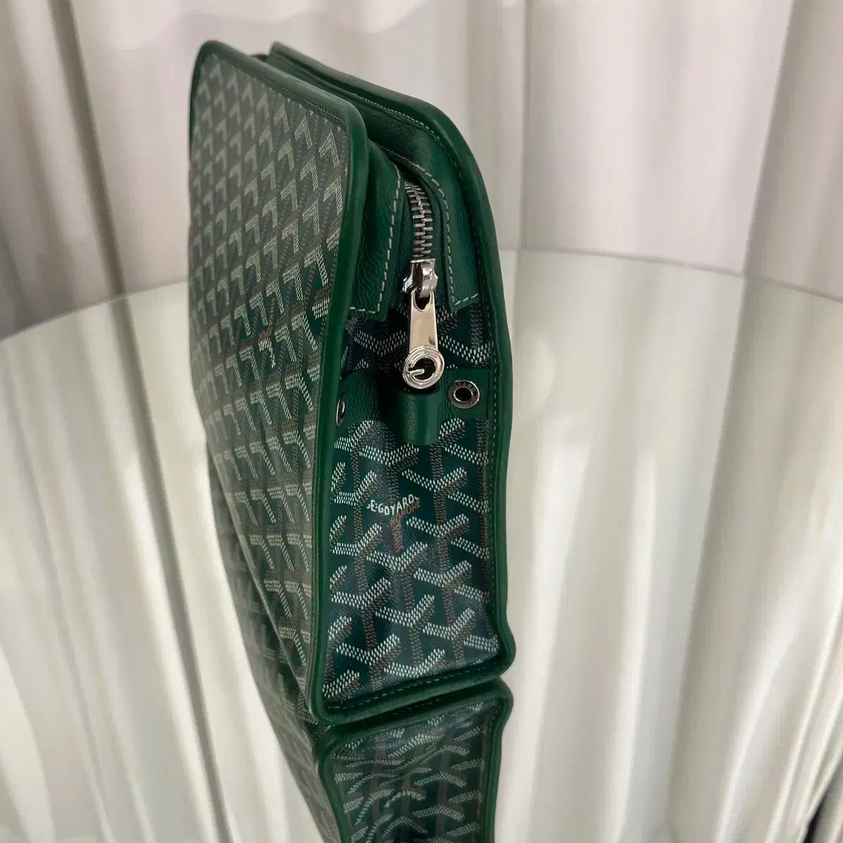 クラッチバッグ 쥬방스