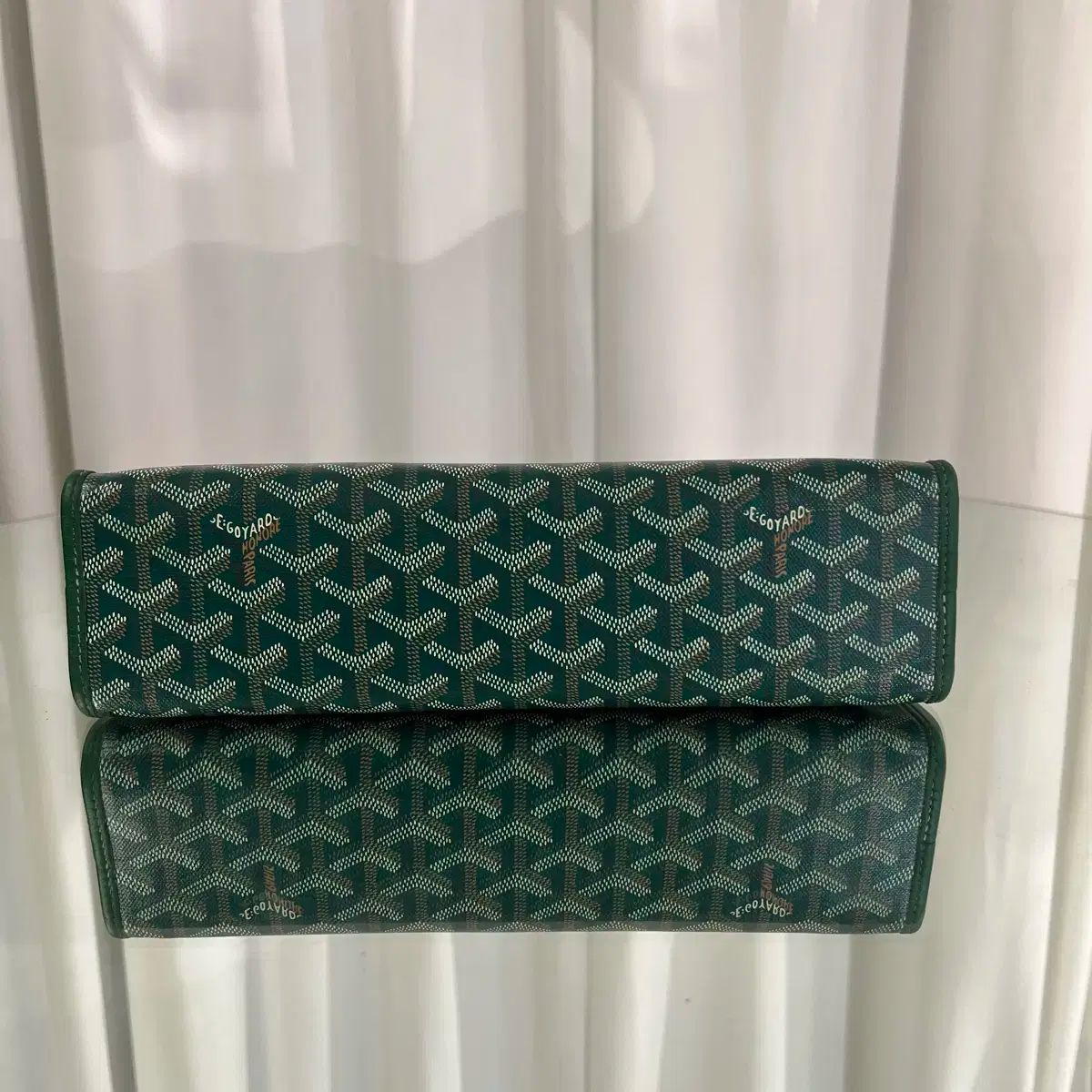 クラッチバッグ