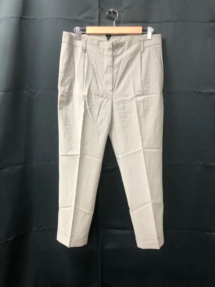 ブルネロクチネリ ベージュ スラックス