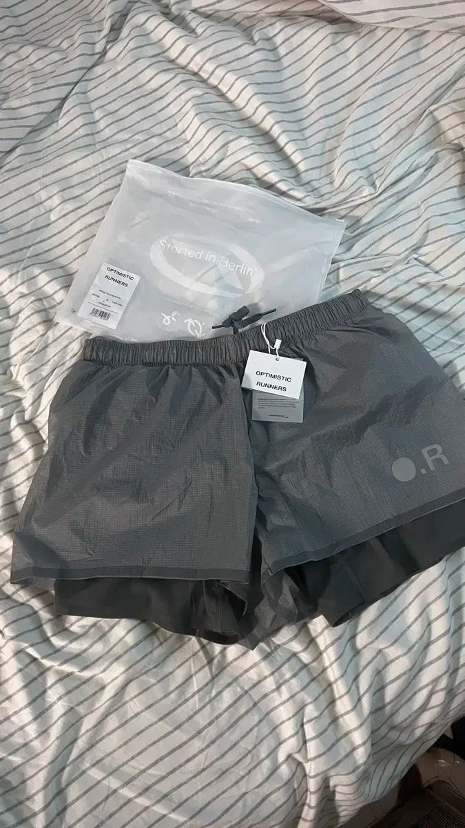 オプティミスティックランナーズ ランニングショーツ Mサイズ