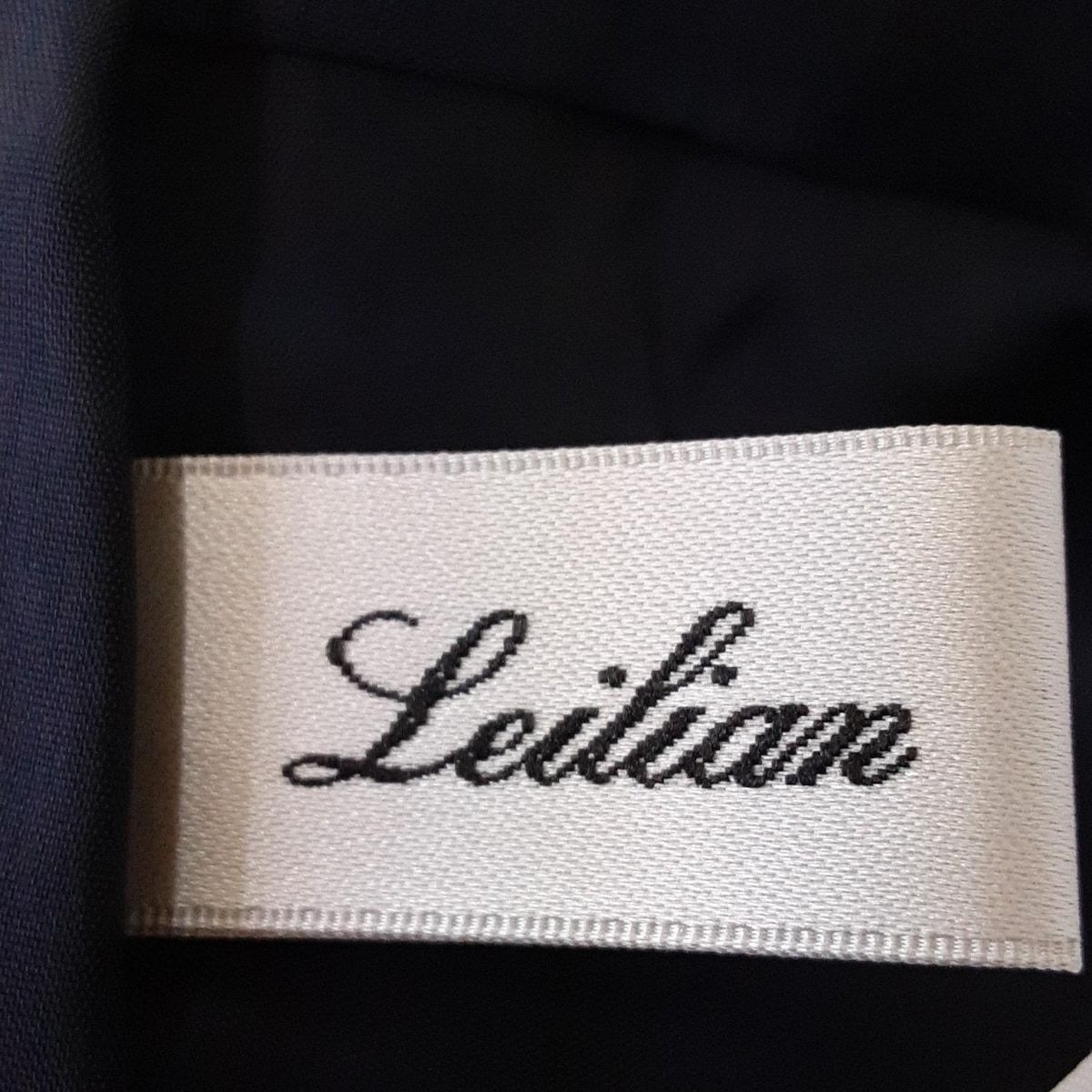 ダークネイビー