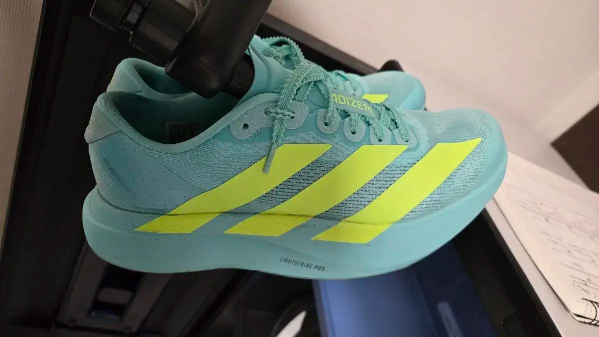 アディダス エボ SL ランニングシューズ 265
