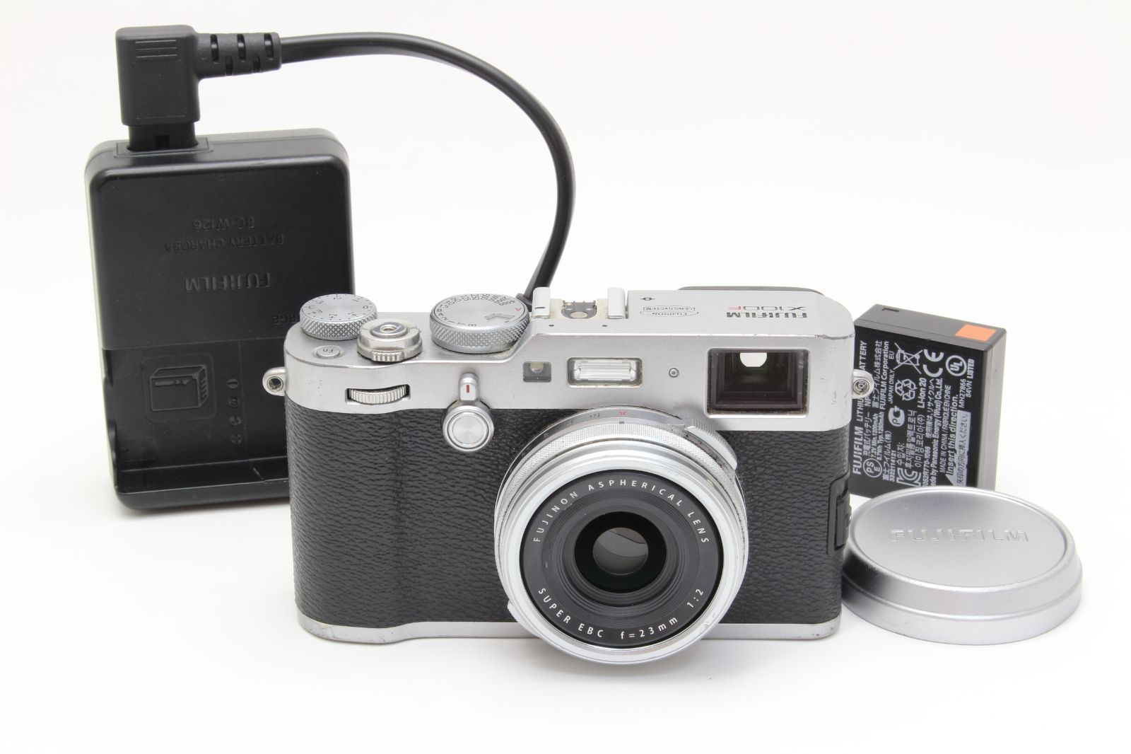 B 並品 富士フィルム X 100 F シルバー 注意書きあり 初期不良 無料 11 52