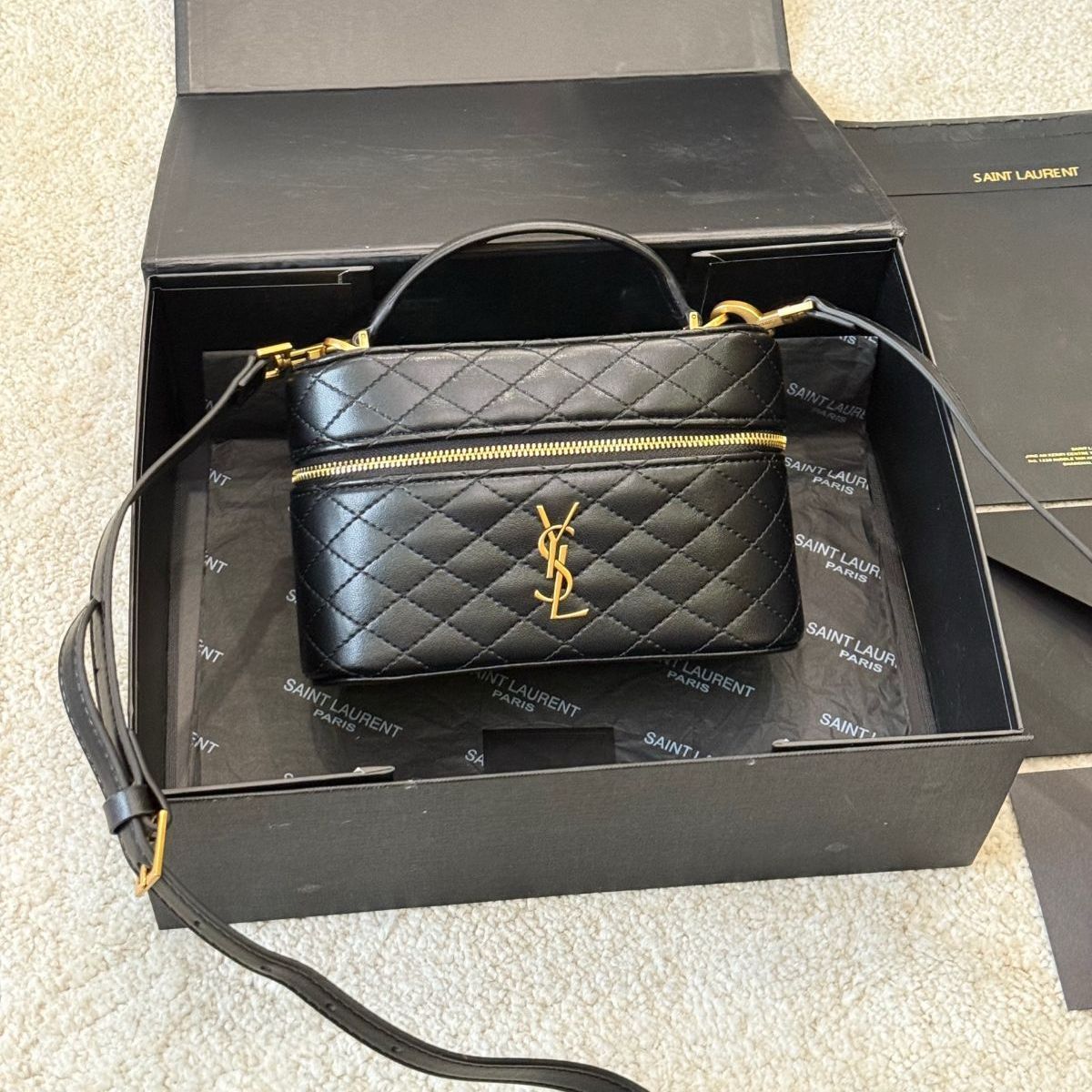 YSLサンローラン ショルダーバッグ ロゴ付き バッグ ギャビー 2 WAY