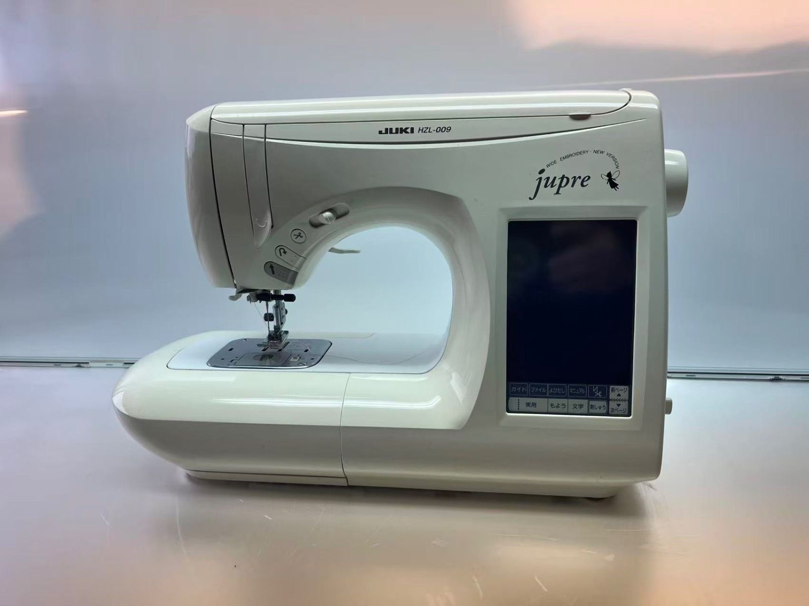 動作品 JUKI ジューキ ジュプレ コンピューターミシン HZL 009 刺繍機ミシ 刺繍機付き