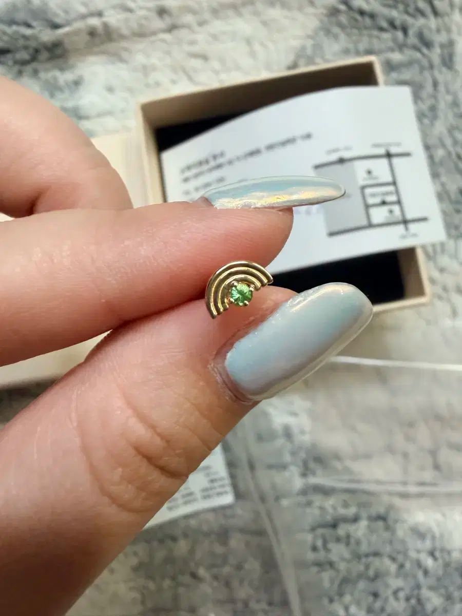 ローズモント 14 k イエロー ゴールド ピアス