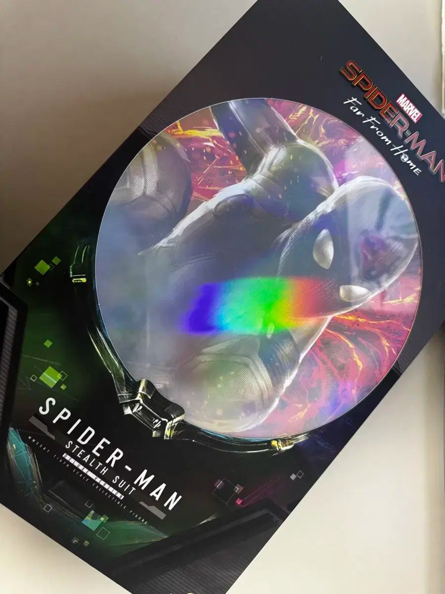 ホットトイズ スパイダーマン Far from Home ステルス スーツ バージョン
