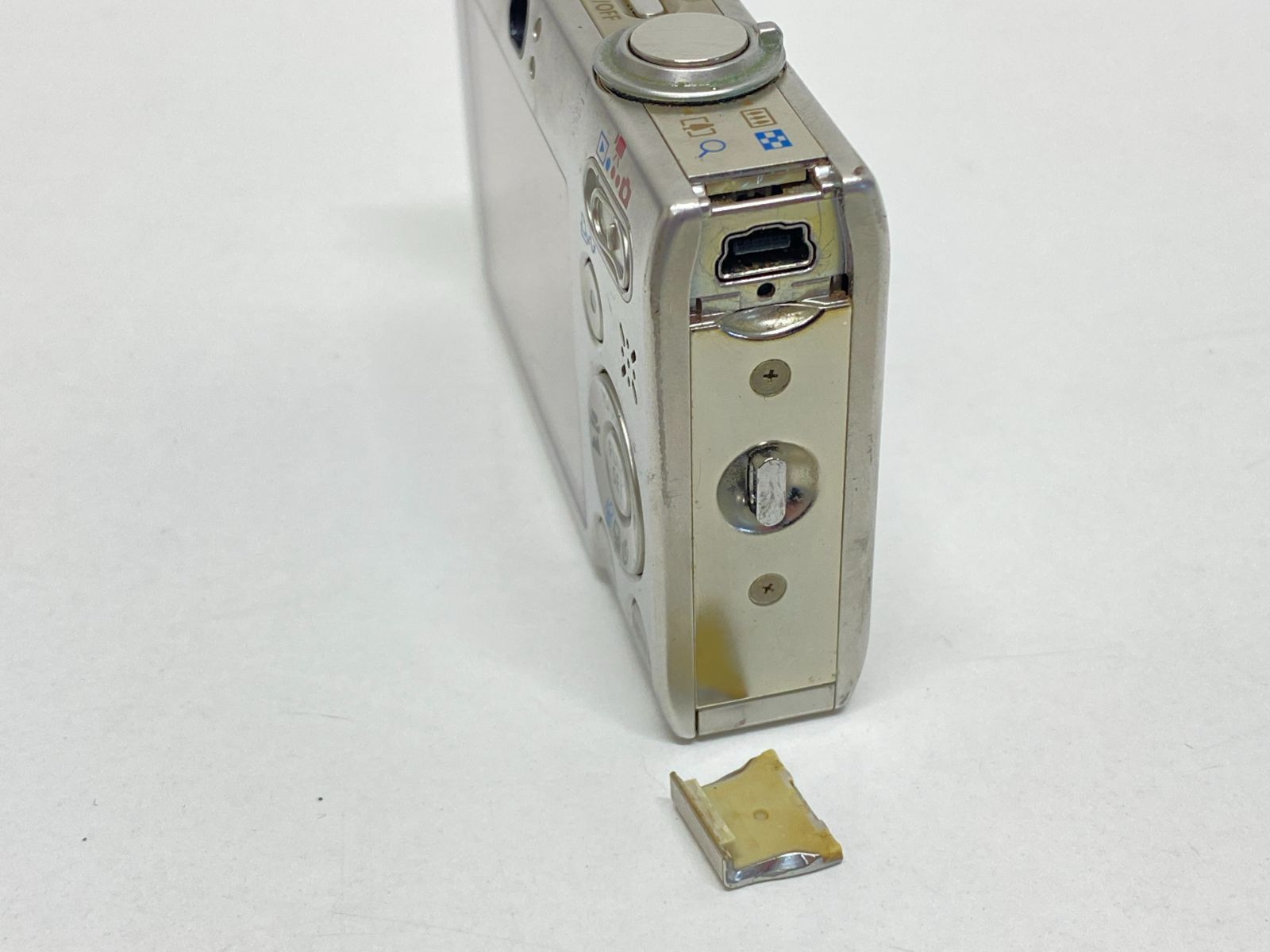  B 913 Canon キャノン IXY デジタルカメラ デジカメ PC 1262 シルバー 通電 済み コンパクトデジタルカメラ デジタルカメラ