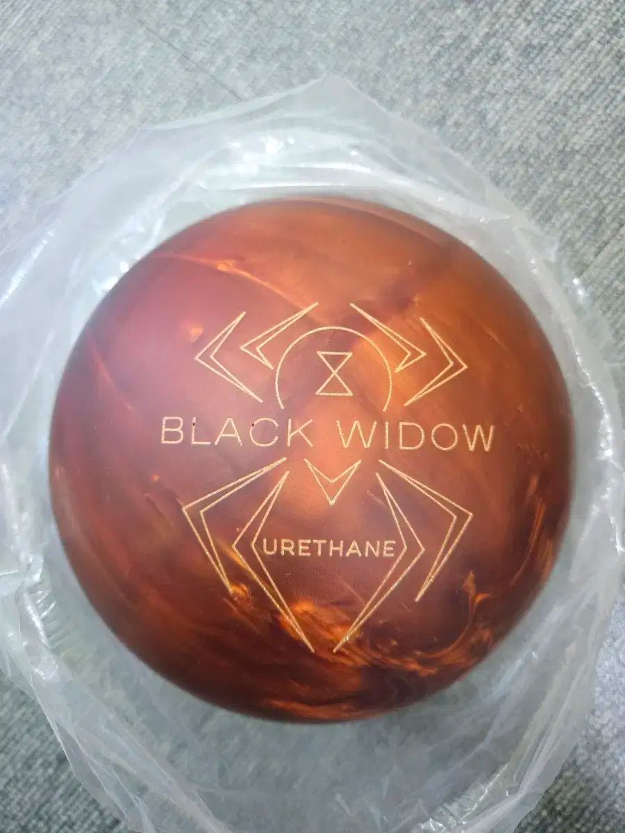 HAMMER black widow バーガンディ ウレタン