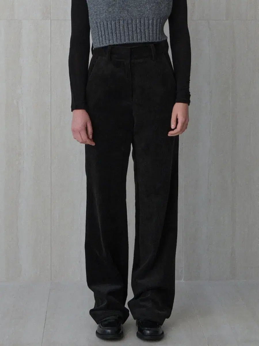 ルコーデュロイパンツ ブラック - アイボリー