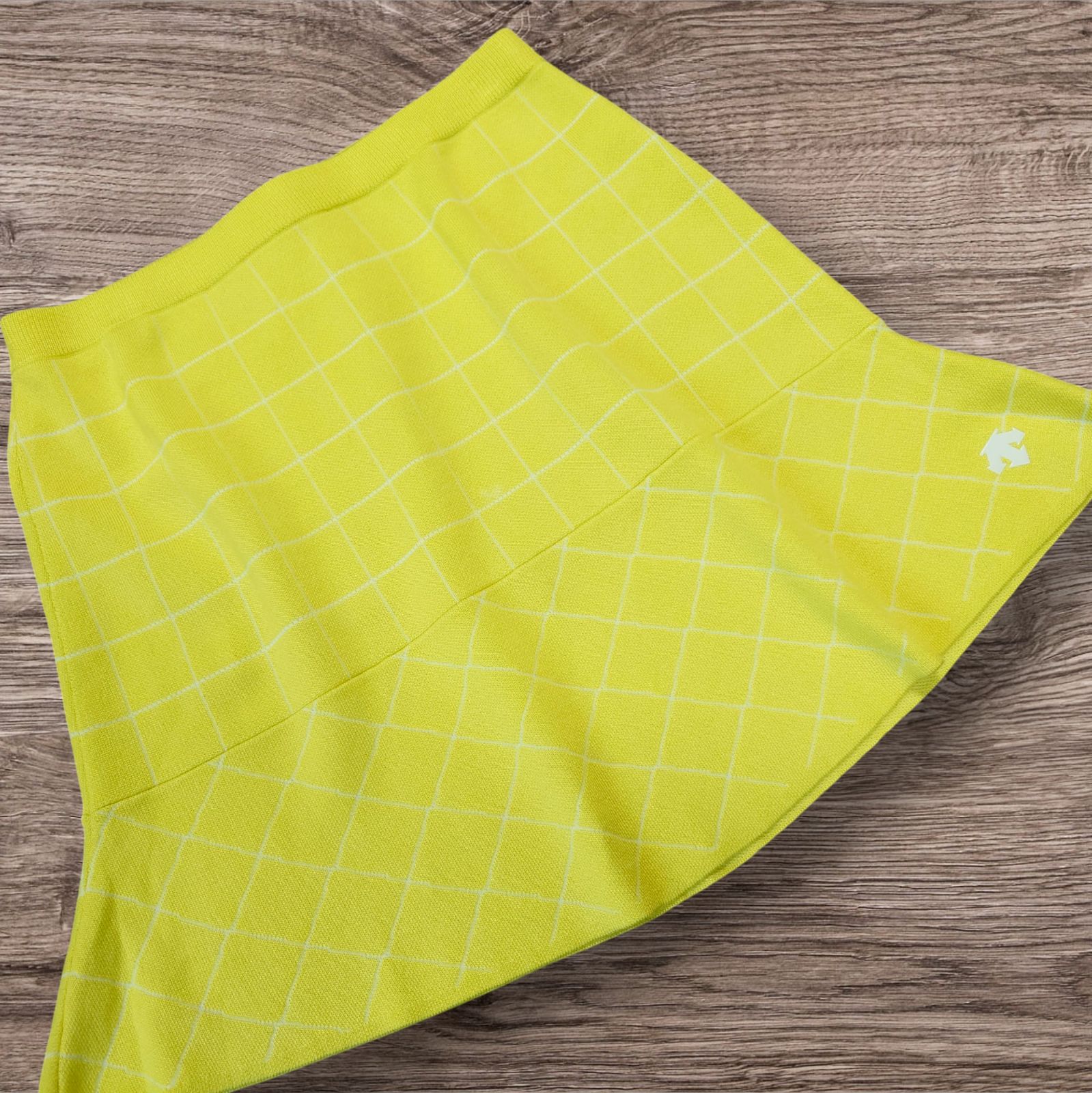 値下げセール❗️ DESCENTE GOLF ニットセットアップ 極美品 DESCENTE GOLF ニットセットアップ ゴルフニット レディース