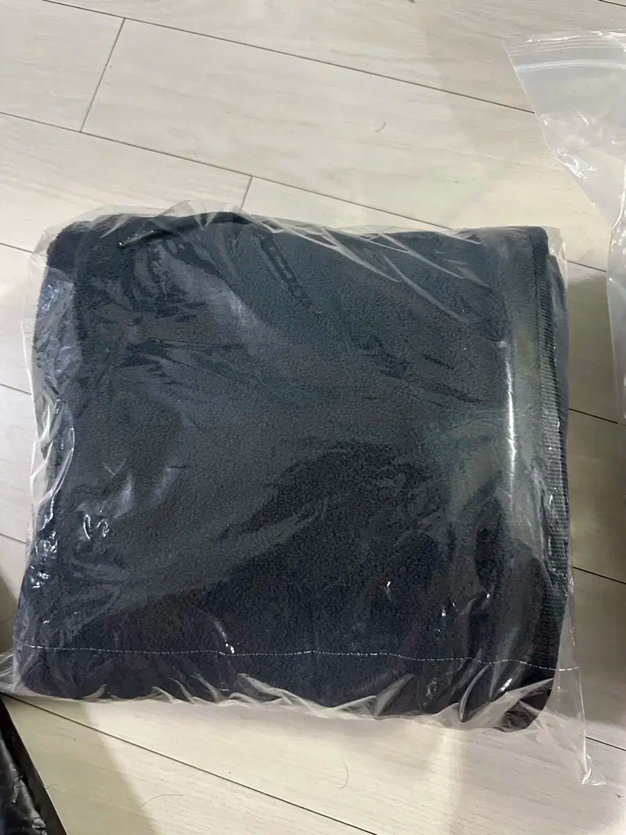 ユニクロ NEEDLES グレー フリースパンツ Sサイズ