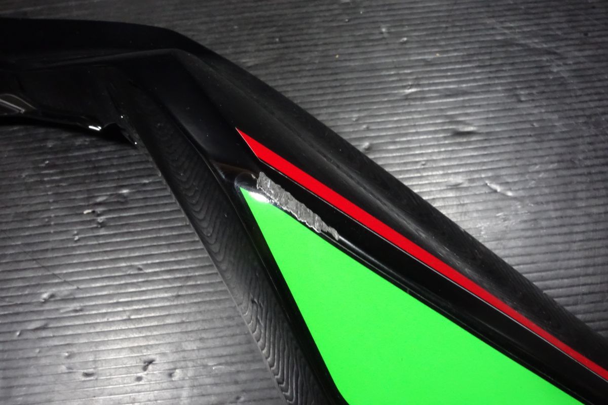 シートカウル テールカウル リアカウル 右 カワサキ 純正 ZX-25R SE