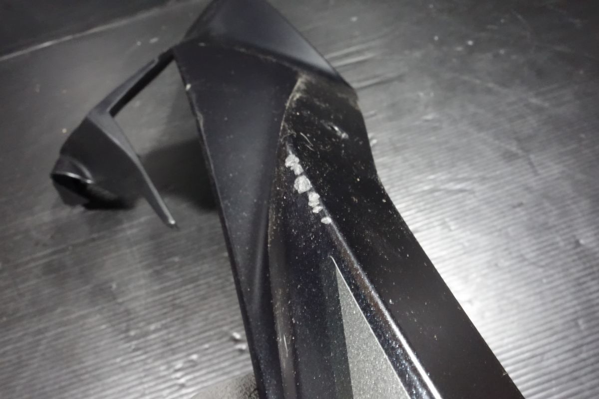 ニーグリップ サイド カバー カウル 右 カワサキ 純正 Ninja ZX-4R SE