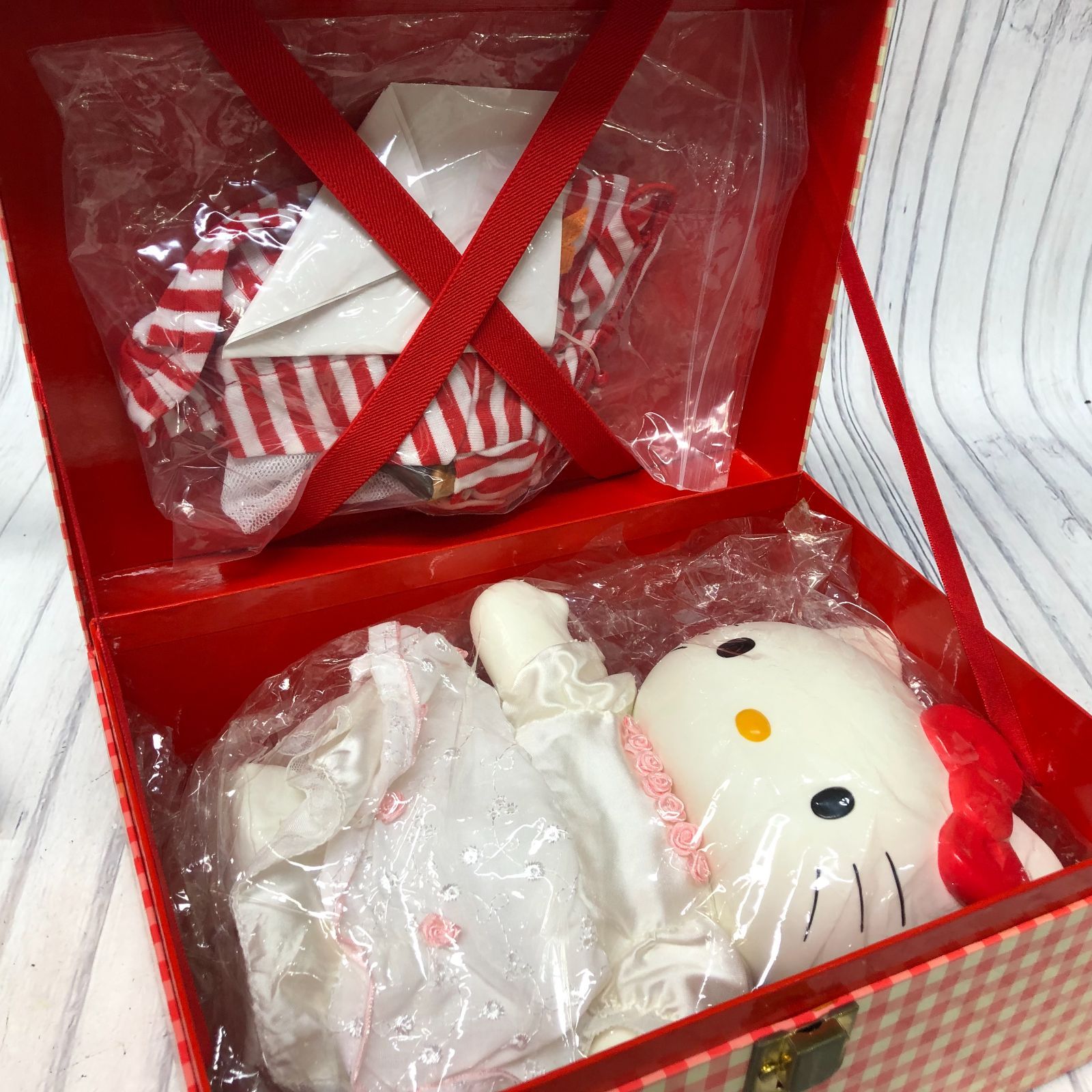m001 J 希少 1998年 当時物 ハローキティ 着せ替えドール サンリオ 箱