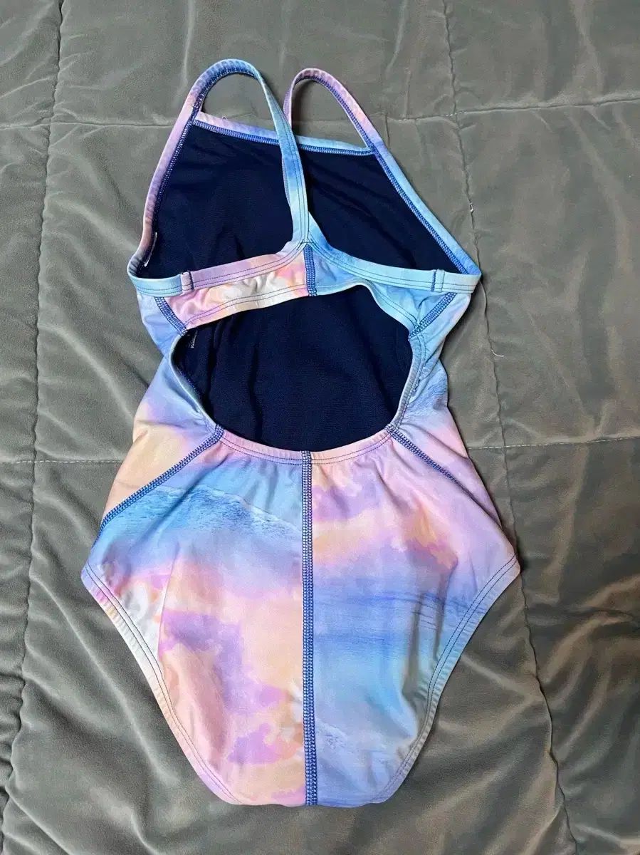 ナイキ 水着 ビフォアサンライズ 26