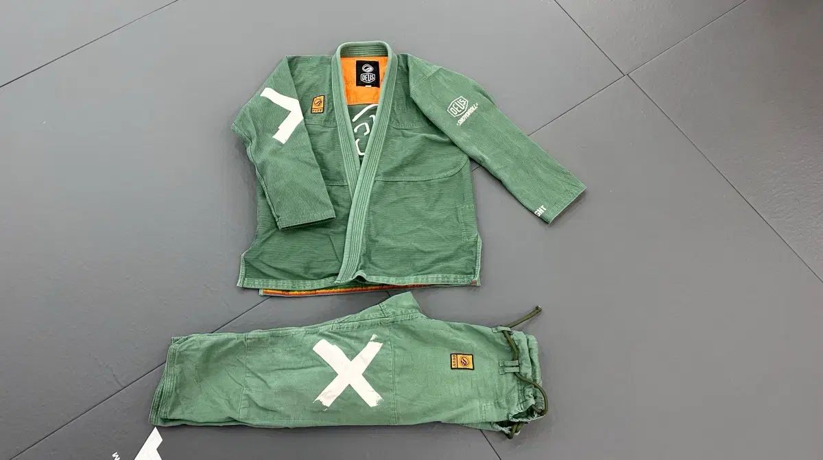 日向翔陽ロール DEUS EX MACHINA デウスエクスマキナ コラボ 柔道着 A 2