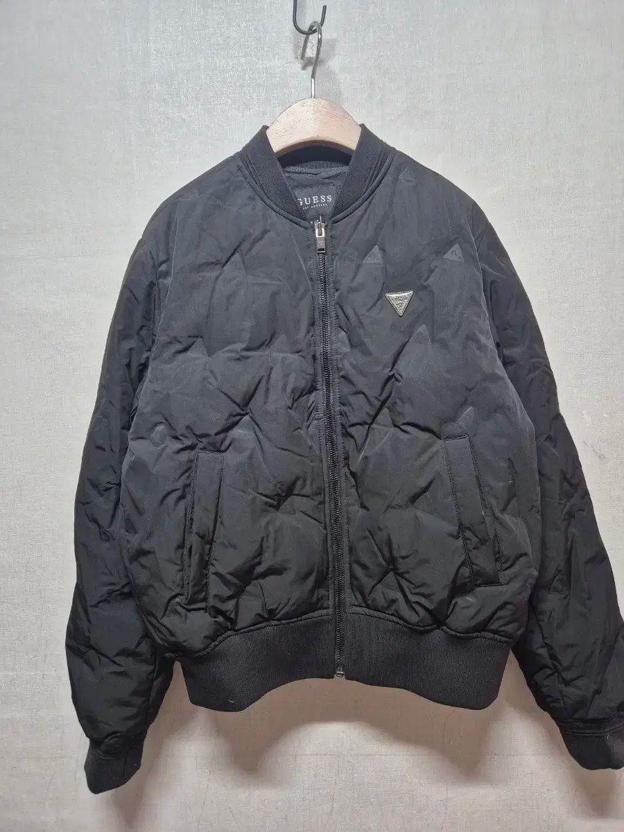 GUESS ダウンジャケット