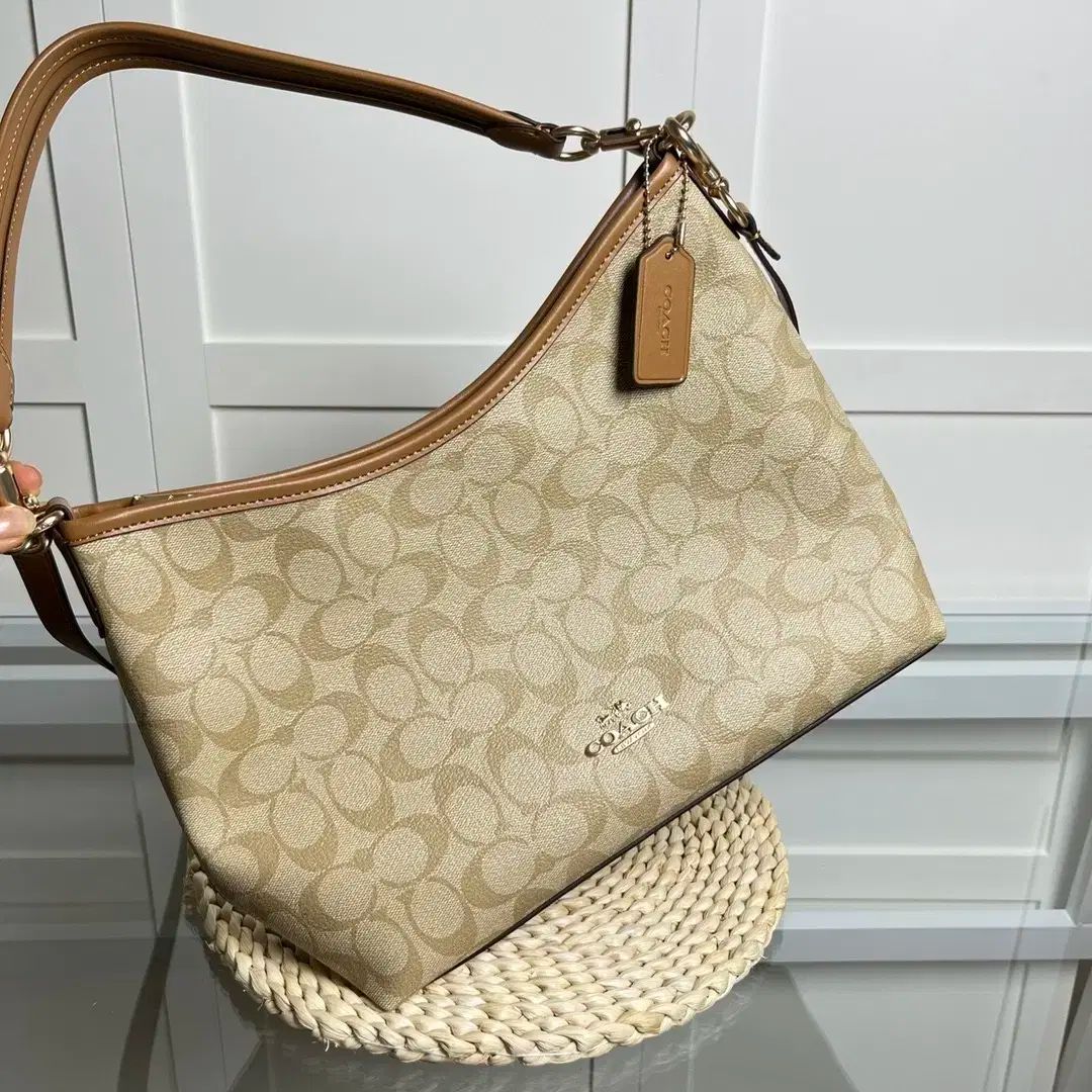 ショルダーバッグ