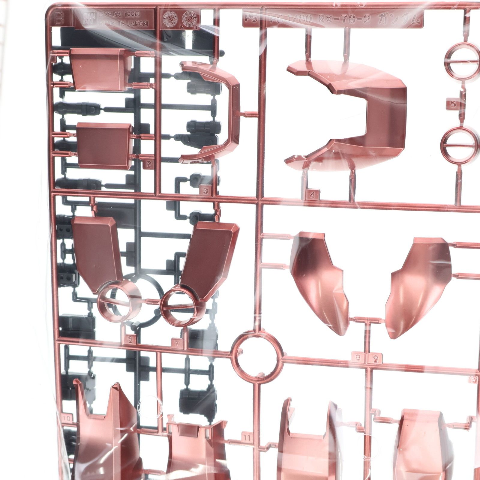 ガンダムワールド2002 in C 3 PG 1 60 RX 78 A キャスバル ガンダム エクストラフィニッシュバージョン 機動戦士ガンダム ギレンの野望 ジオン独立戦争記 プラモデル 0113695 バンダイ