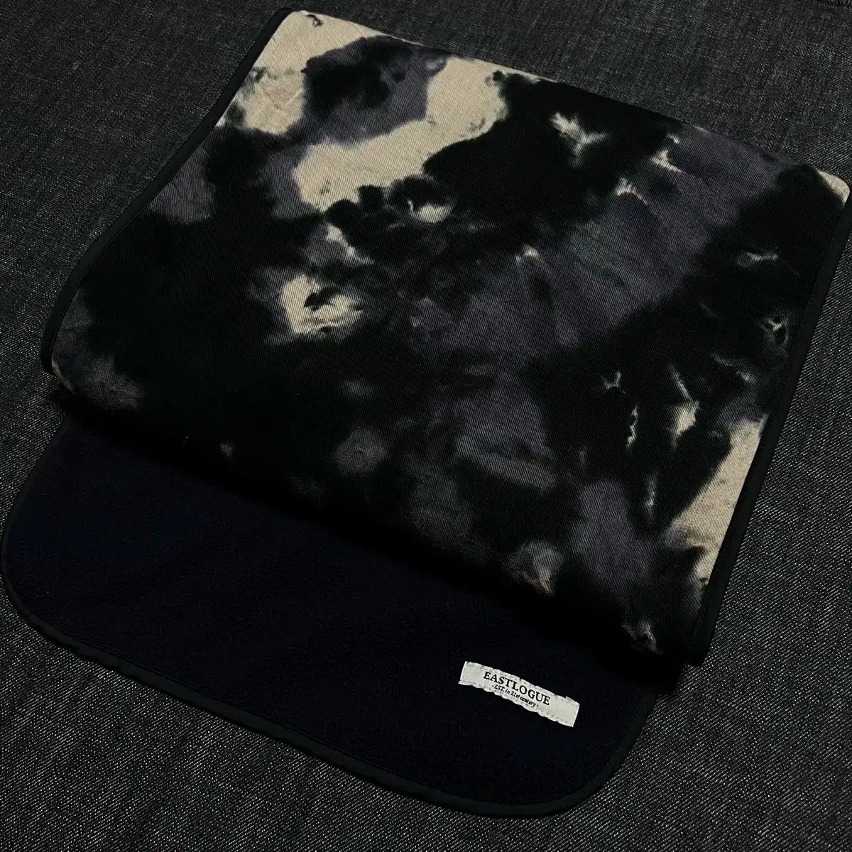 イーストローグ フリース タイダイ マフラー