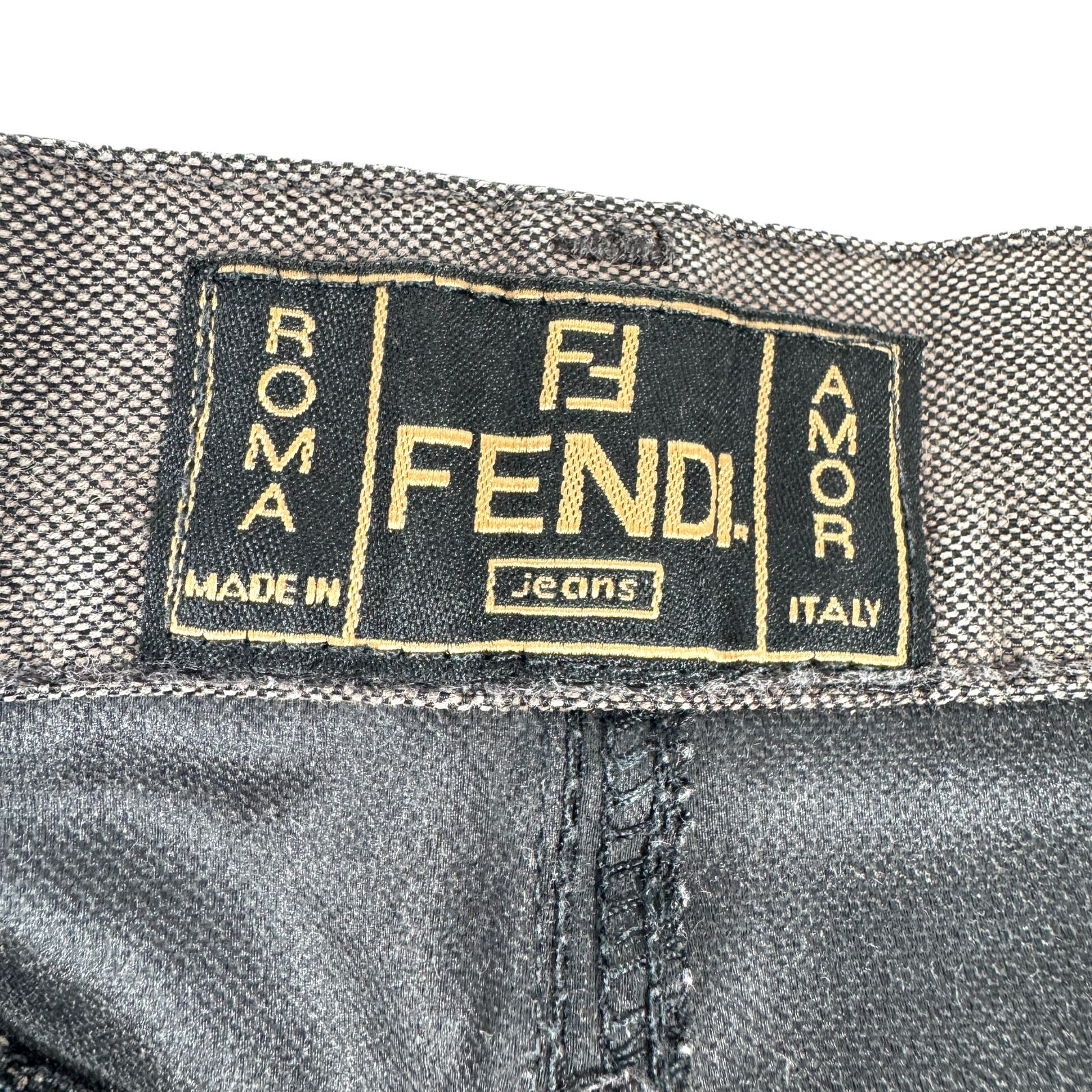 ショートパンツ