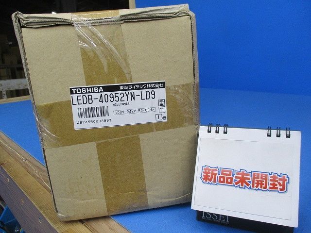 LEDブラケット 昼白色 LEDB 40952 YN LD 9