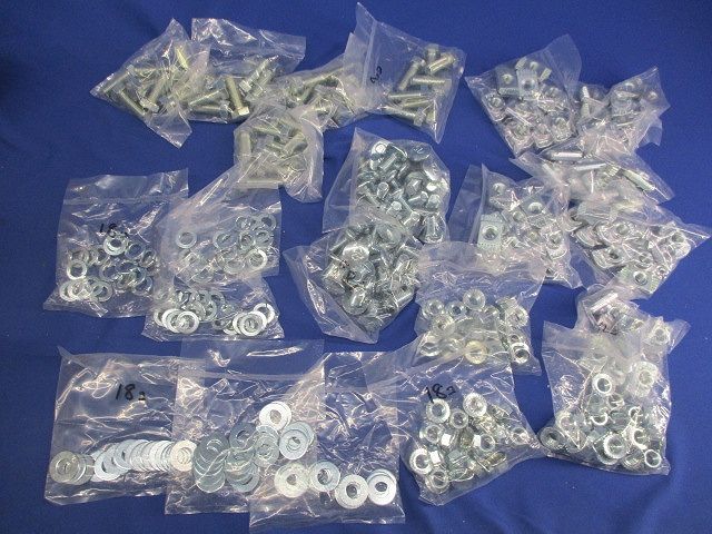 垂直用振れ止め金具