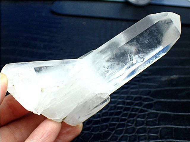 ◇超強いパワーヒマラヤ産天然水晶クラスターYT6B6/32B35D - メルカリ