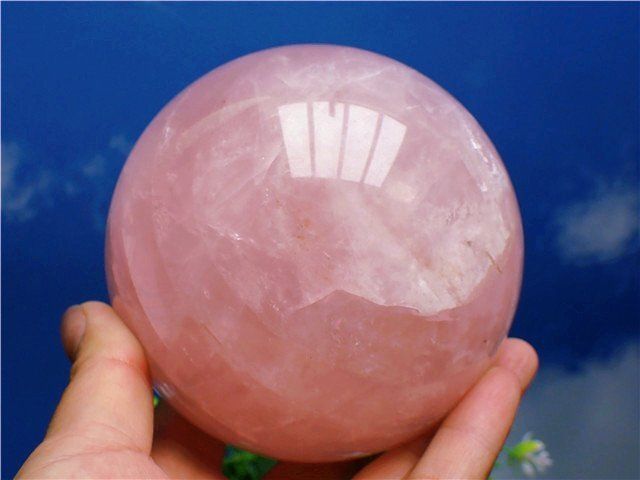 天然ローズクォーツ丸玉YT4E1