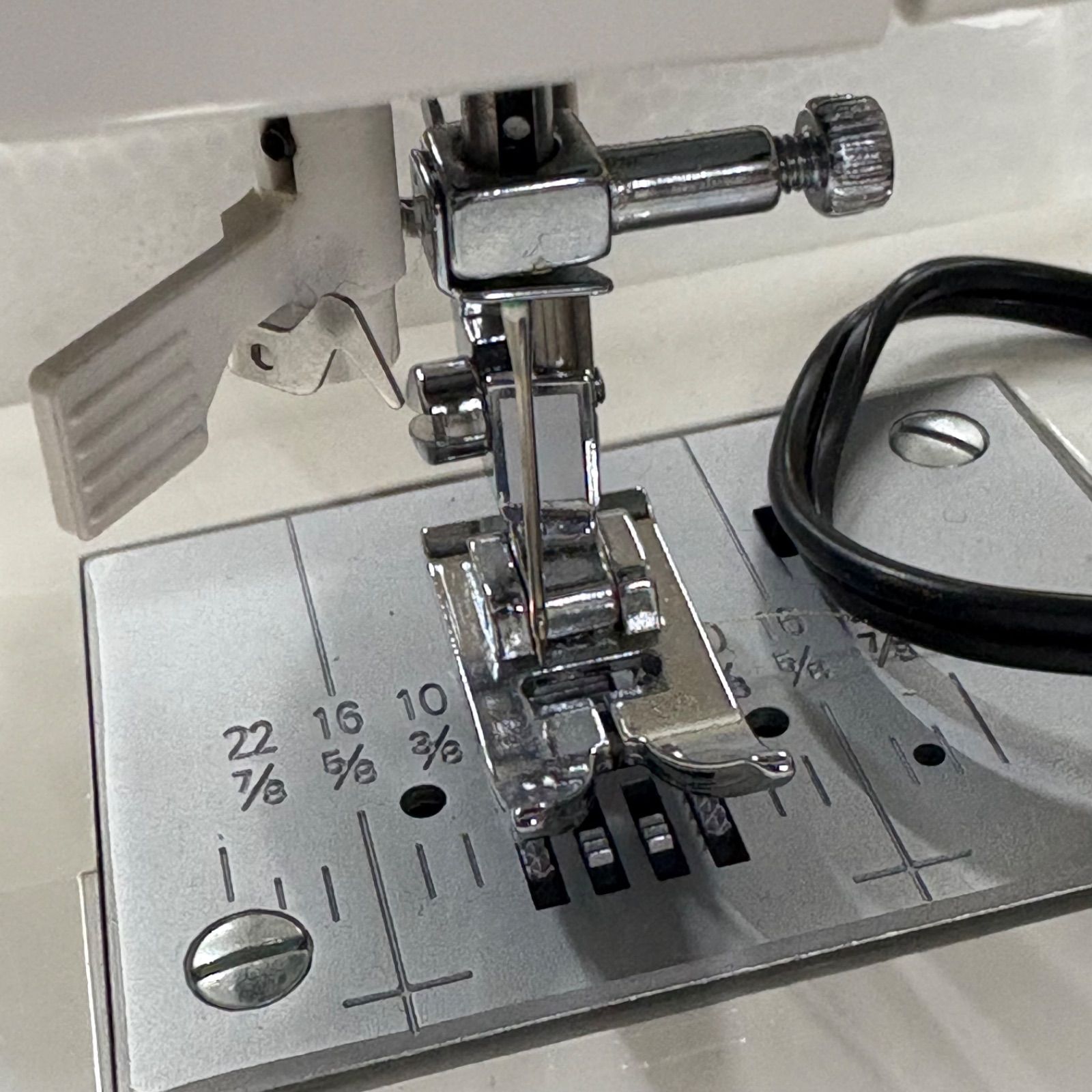 AGUAR（ジャガー） コンピュータミシン KC-210 自動糸調子＆ワンタッチ 