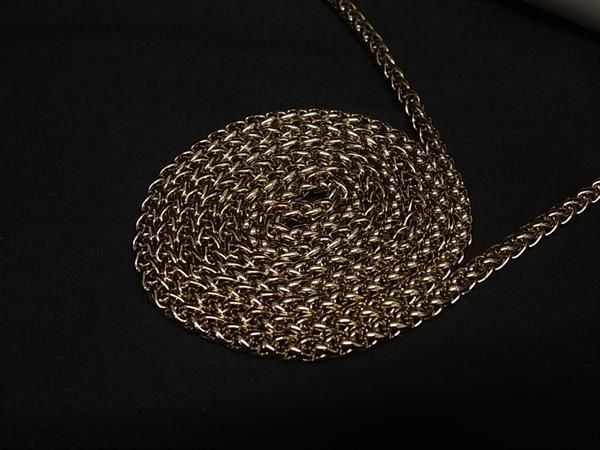 FURLA フルラ メトロポリス バイフォールド レザー チェーン クロスボディ ショルダーウォレット アイボリー系 FU 681