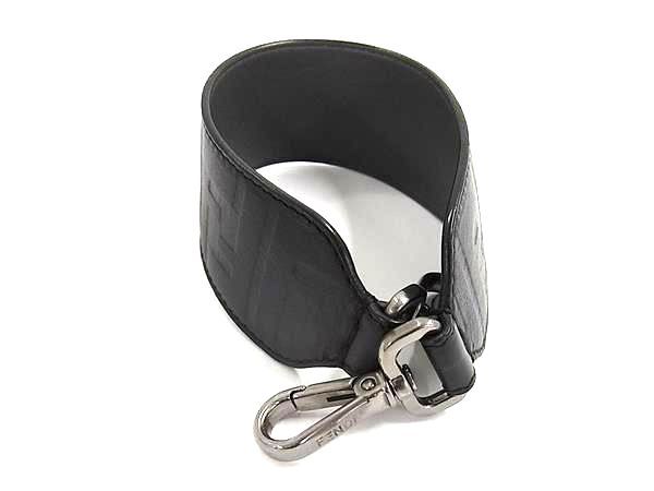 □新品同様□ FENDI フェンディ ズッカ柄 ストラップ ユー ミニ レザー