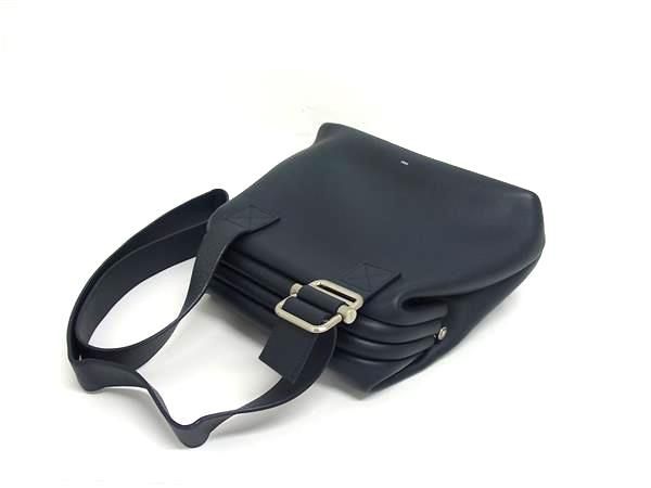 □極美品□ OSOI オソイ レザー ショルダーバッグ 肩掛け レディース