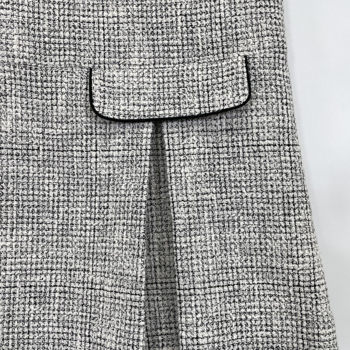 sheller シェリエ ﾎﾜｲﾄ SL172030606 ﾎﾞｯｸｽﾌﾟﾘｰﾂﾂｲｰﾄﾞﾐﾆﾄﾞﾚｽﾜﾝﾋﾟｰｽ F