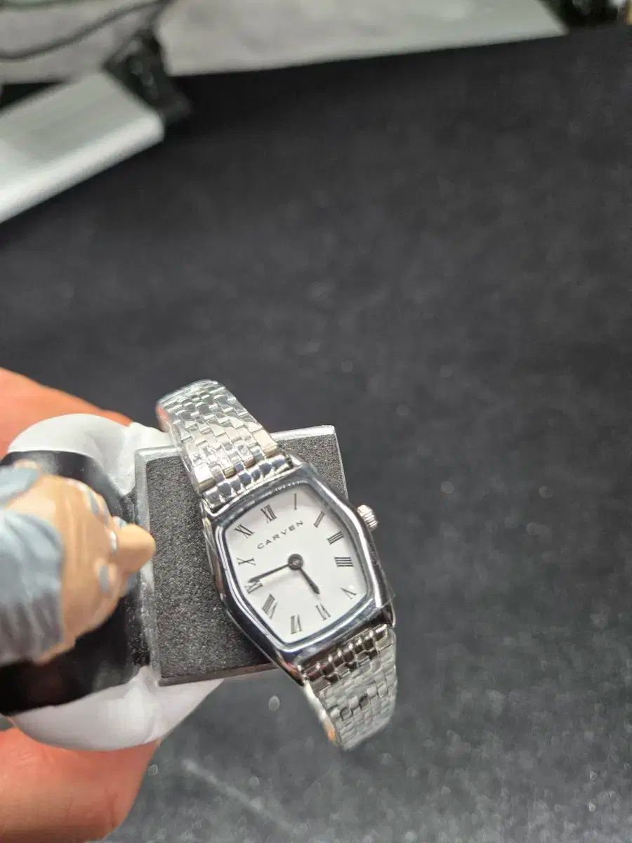 CARVEN カルバン レディース ヴィンテージ メタル時計