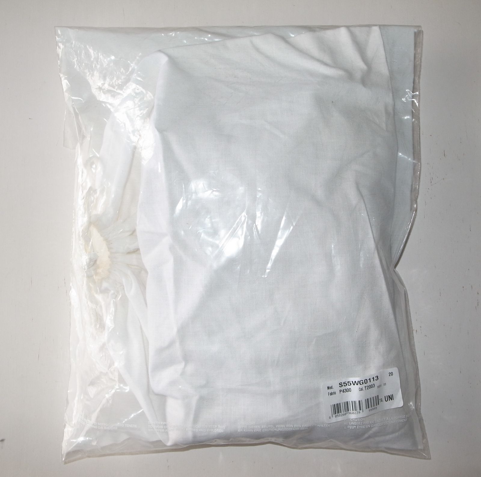 クロスボディバッグ