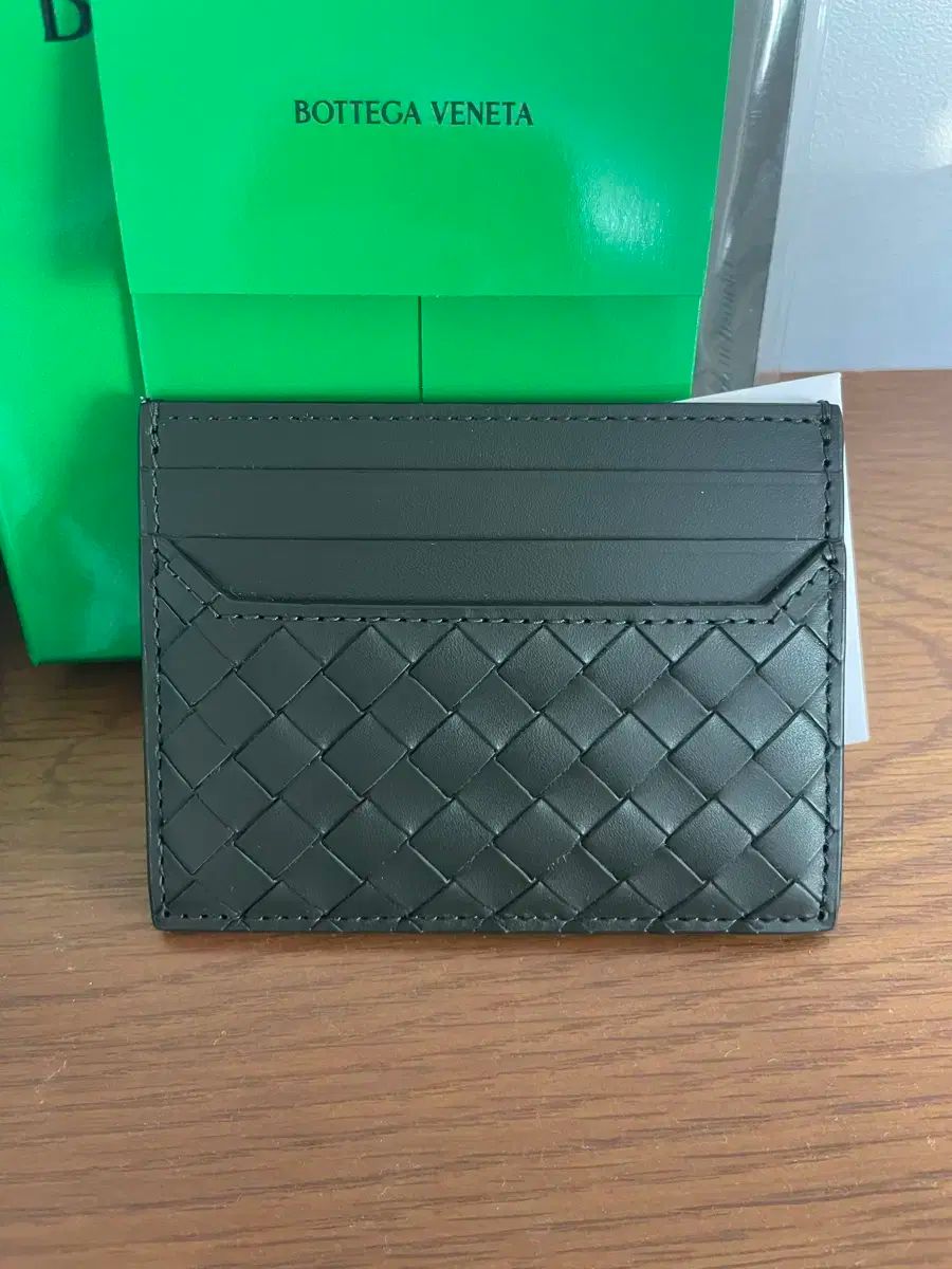 正規品/新品) ボッテガ・ヴェネタ イントレチャート ピッコロ カード